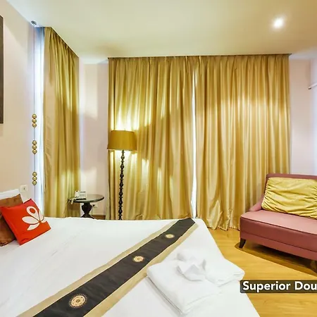 Zen Rooms Basic Glitz Bangkok Hotel.