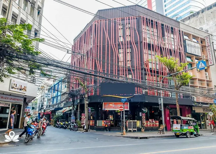 Zen Basic Glitz Hotel.