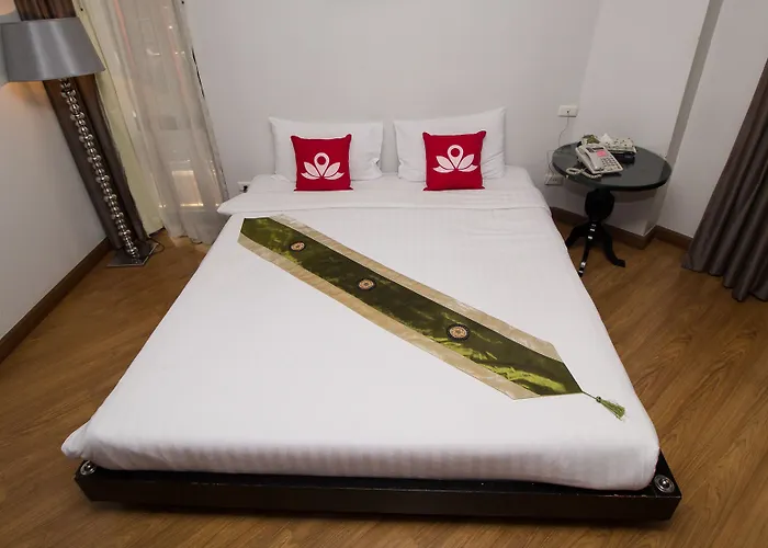 Zen Basic Glitz Hotel. 3*