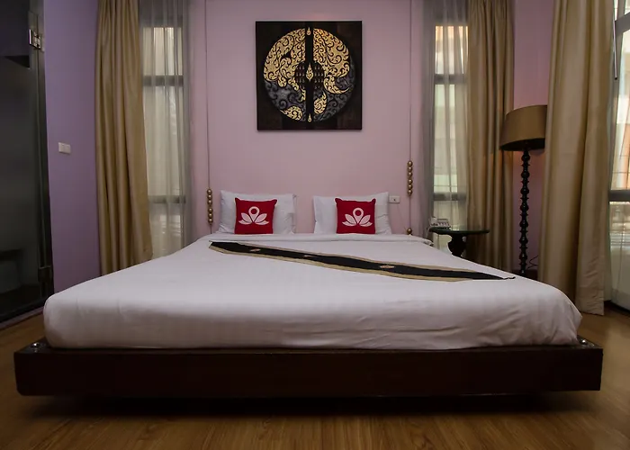 Zen Basic Glitz Hotel. 3*